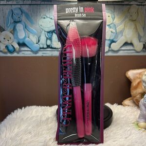Pretty in pink brush set BNIP